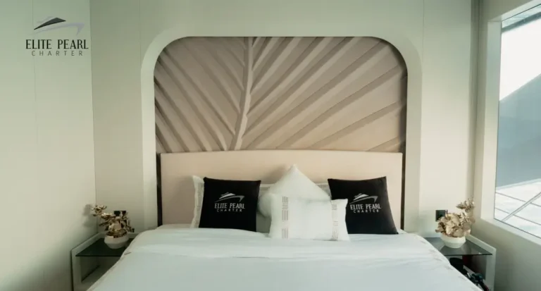 Elite Pearl Modern Boat 100 FT (14)