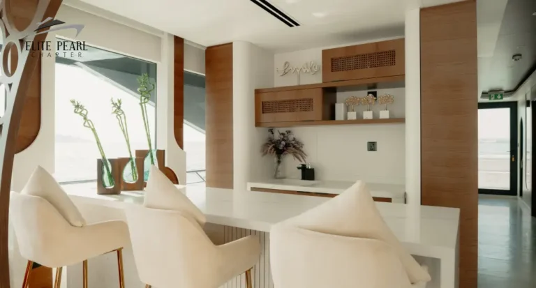 Elite Pearl Modern Boat 100 FT (9)